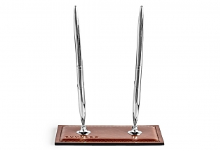 Dacasso Walnut and Leather Double Pen Stand